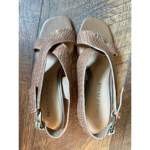 Donald J. Pliner Pasha Croc-Embossed Leather Slingback Sandals Size 7.5M NWOT